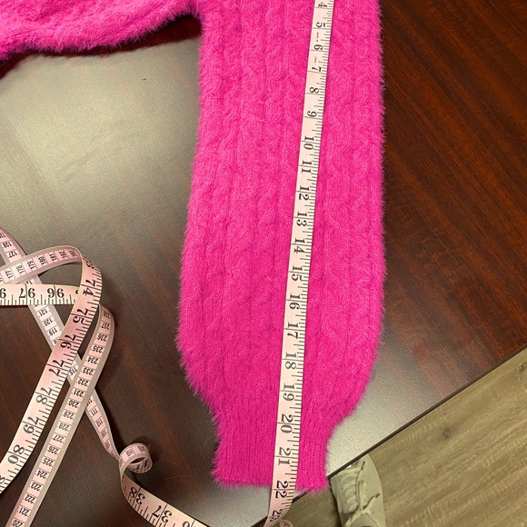 Sweater - Picture 3 of 9